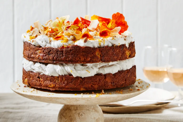 p54-mags-hummingbird-cake-188760-1